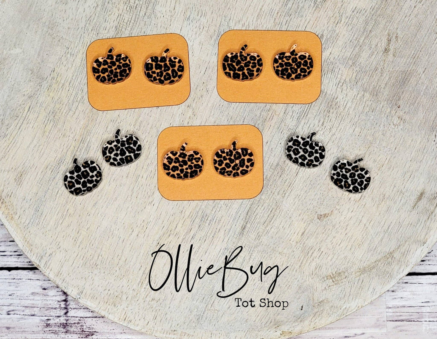 Clear Leopard Pumpkin Studs
