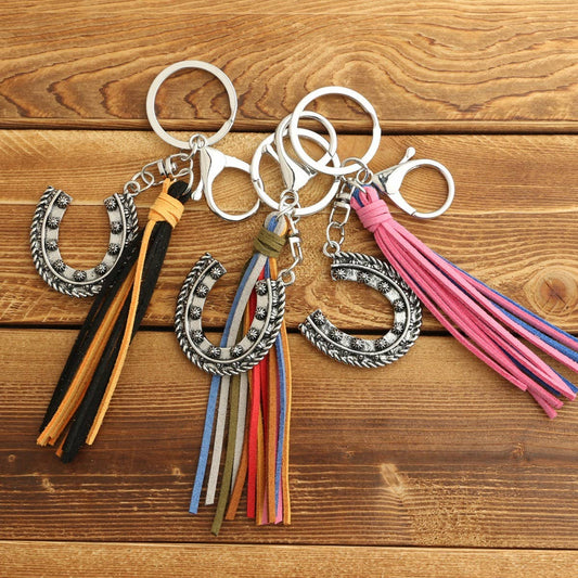 Boho Western Horseshoe Keychain with Vintage Charm_CWAB5084